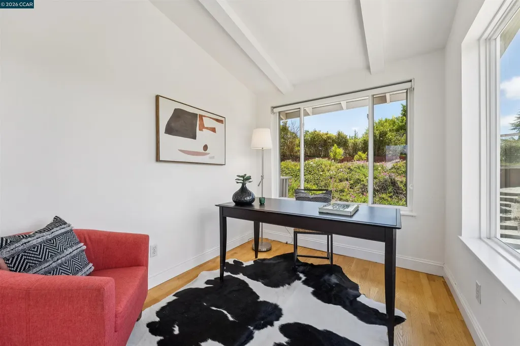 210 Courtney Lane Orinda CA 94563