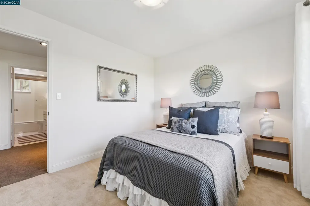210 Courtney Lane Orinda CA 94563