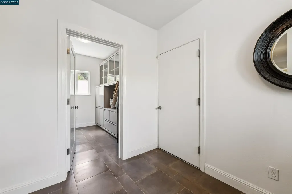 210 Courtney Lane Orinda CA 94563