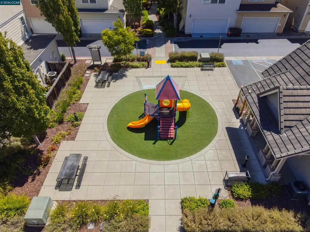 411 Summer Lane Richmond CA 94806