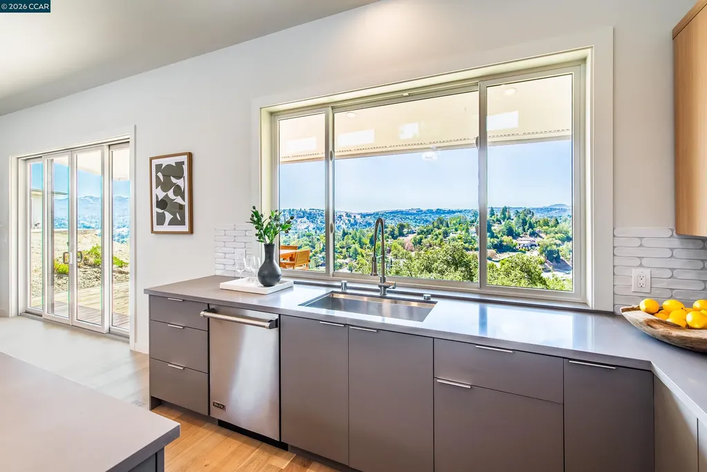 105 Hillcroft Walnut Creek CA 94597