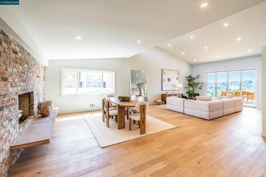105 Hillcroft Walnut Creek CA 94597