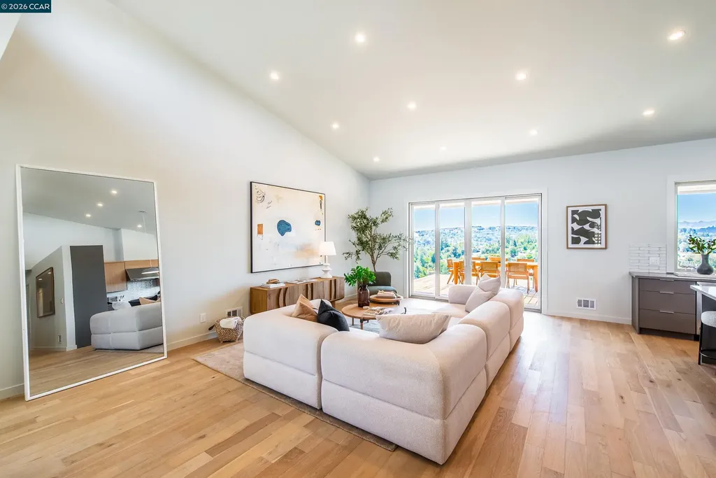 105 Hillcroft Walnut Creek CA 94597