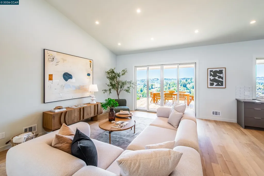 105 Hillcroft Walnut Creek CA 94597