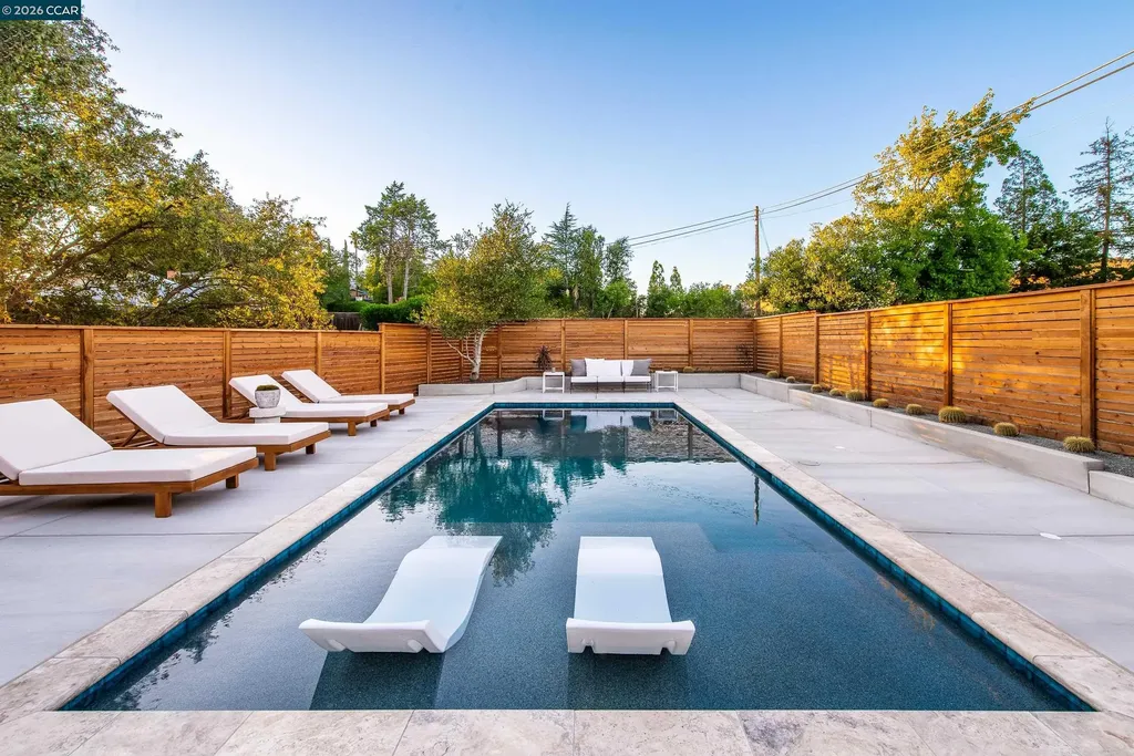 105 Hillcroft Walnut Creek CA 94597
