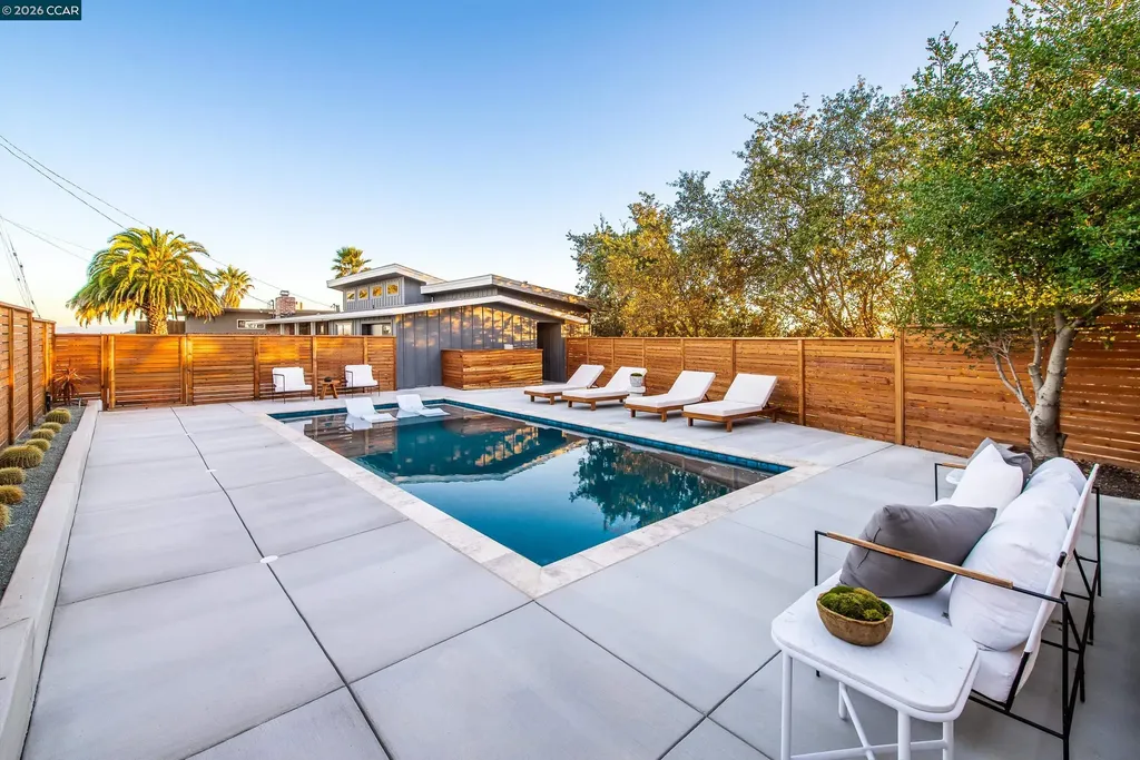 105 Hillcroft Walnut Creek CA 94597