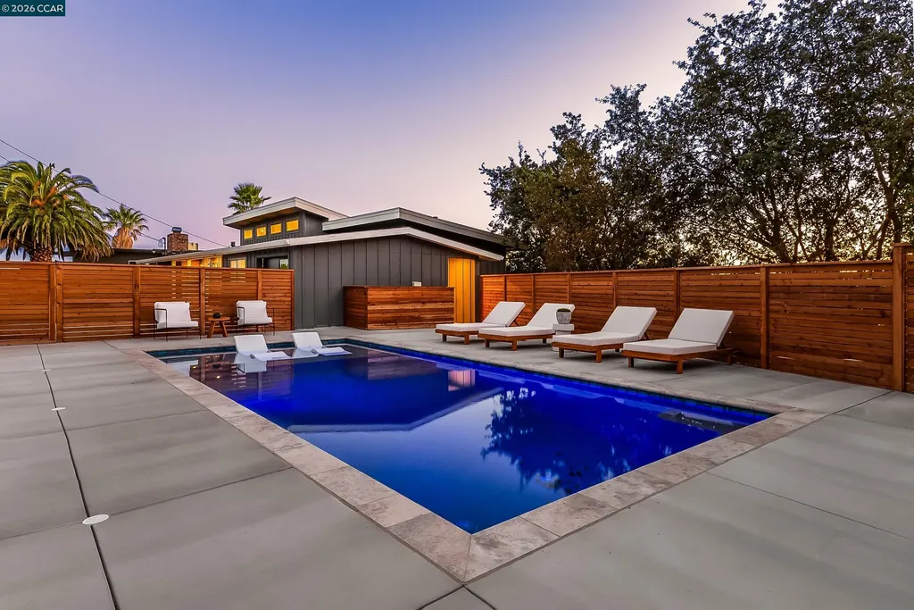 105 Hillcroft Walnut Creek CA 94597