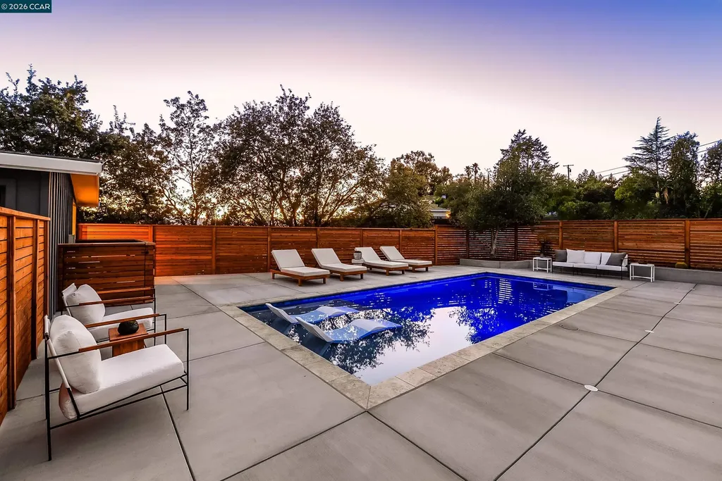 105 Hillcroft Walnut Creek CA 94597