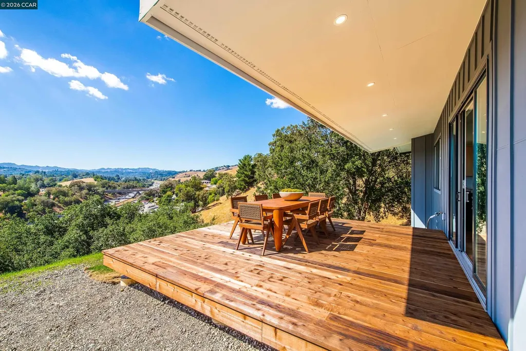 105 Hillcroft Walnut Creek CA 94597