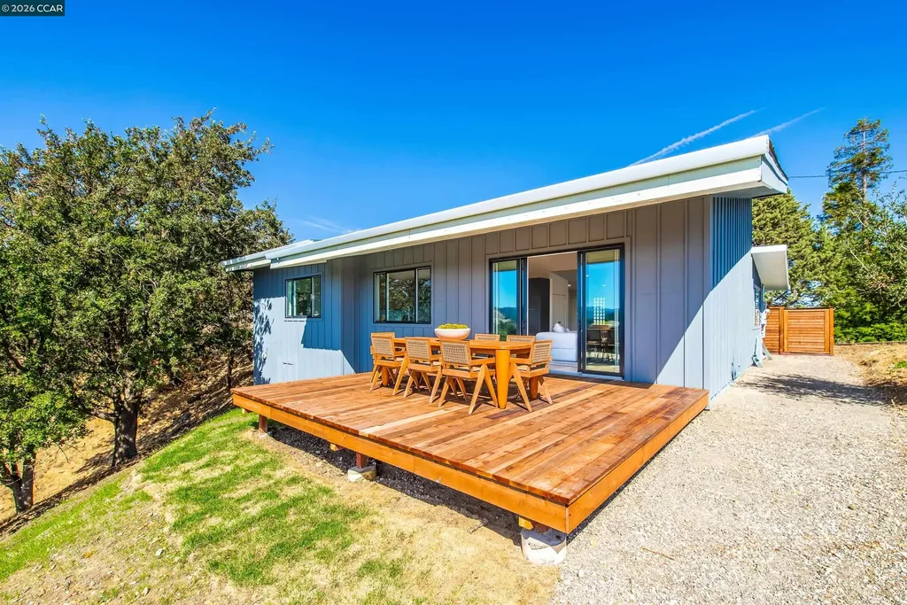 105 Hillcroft Walnut Creek CA 94597