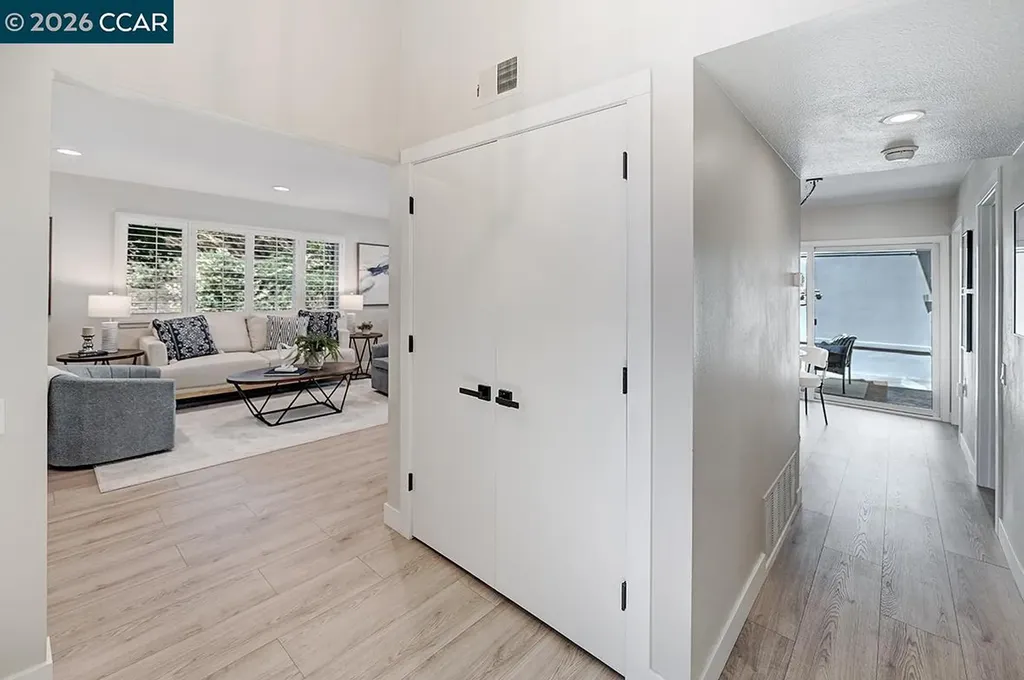 1517 Oakmont Drive Walnut Creek CA 94595