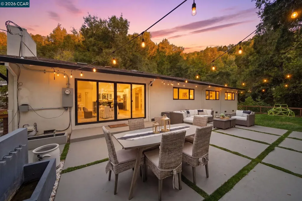 9 Easton Court Orinda CA 94563