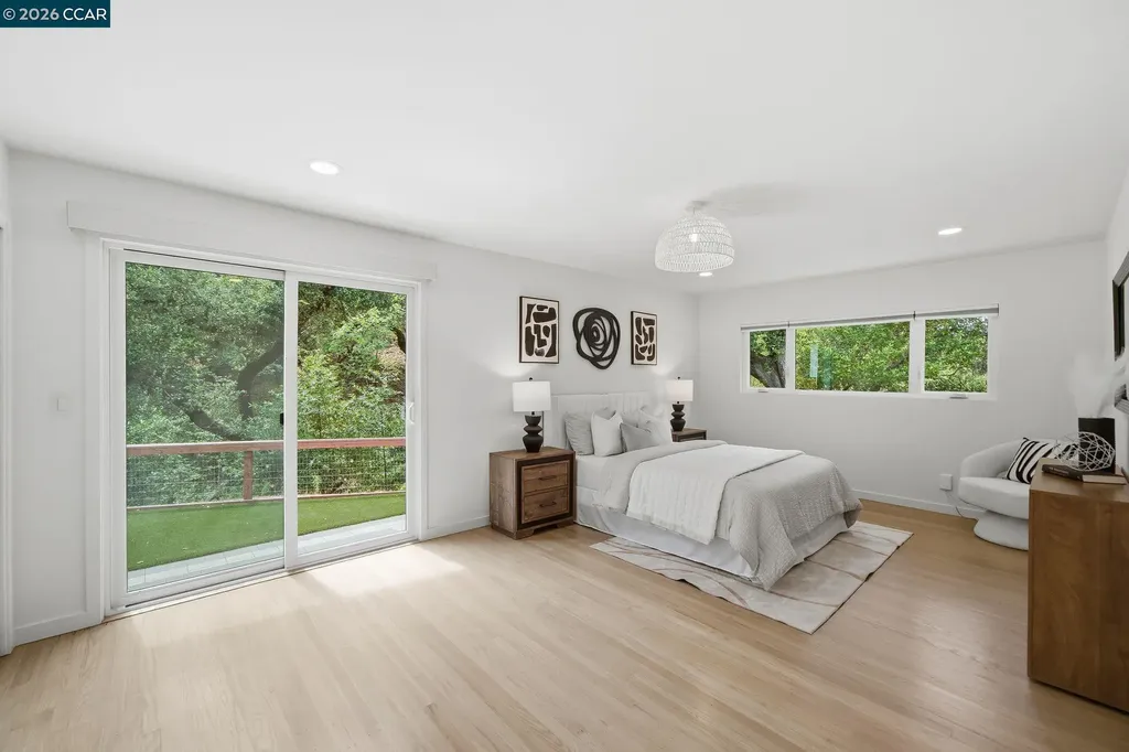 9 Easton Court Orinda CA 94563