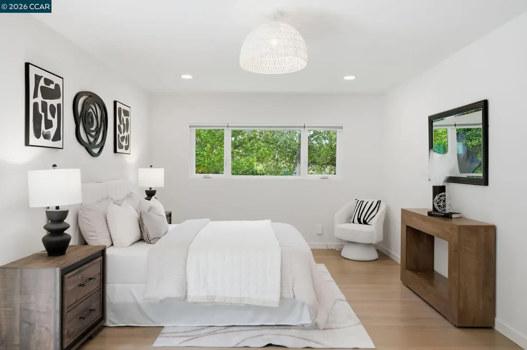 9 Easton Court Orinda CA 94563