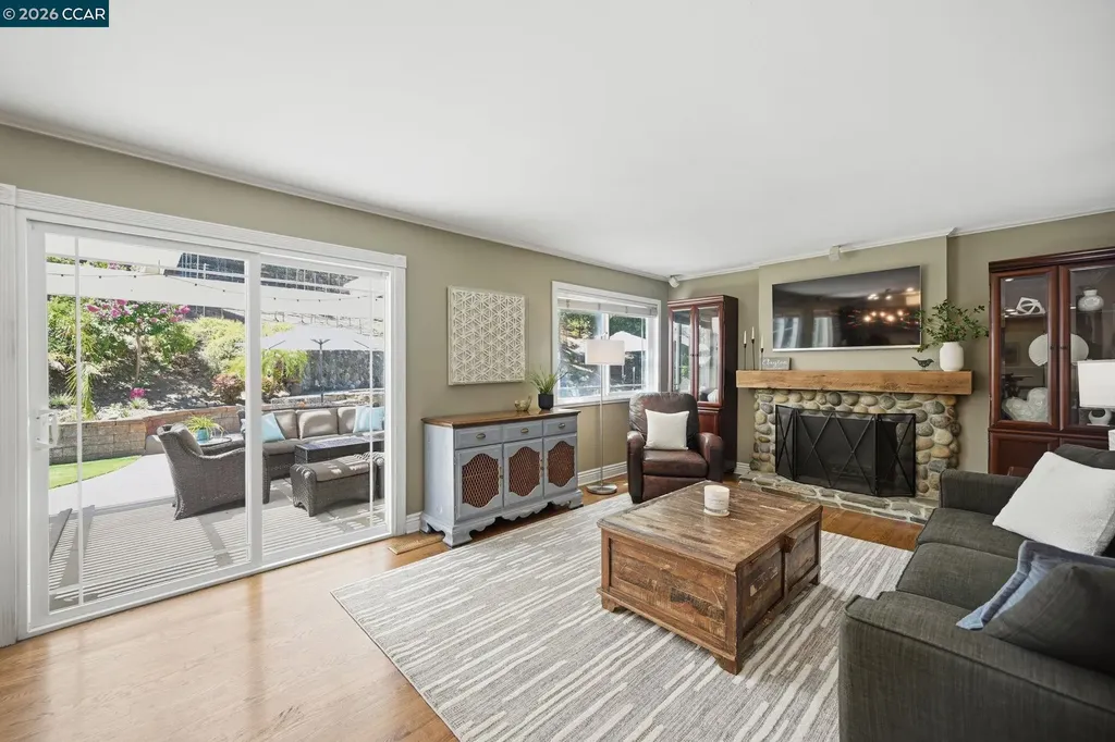 139 Mt Everest Court Clayton CA 94517