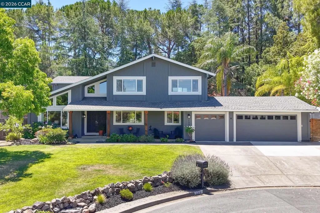 139 Mt Everest Court Clayton CA 94517