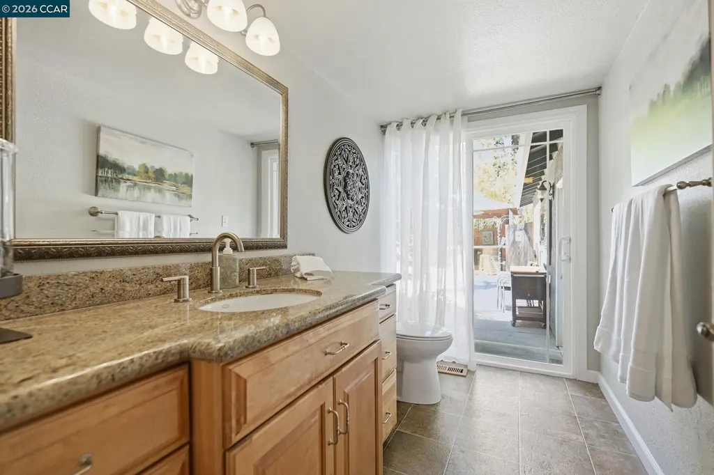 139 Mt Everest Court Clayton CA 94517