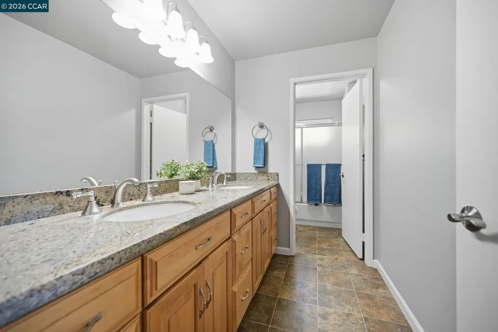 139 Mt Everest Court Clayton CA 94517