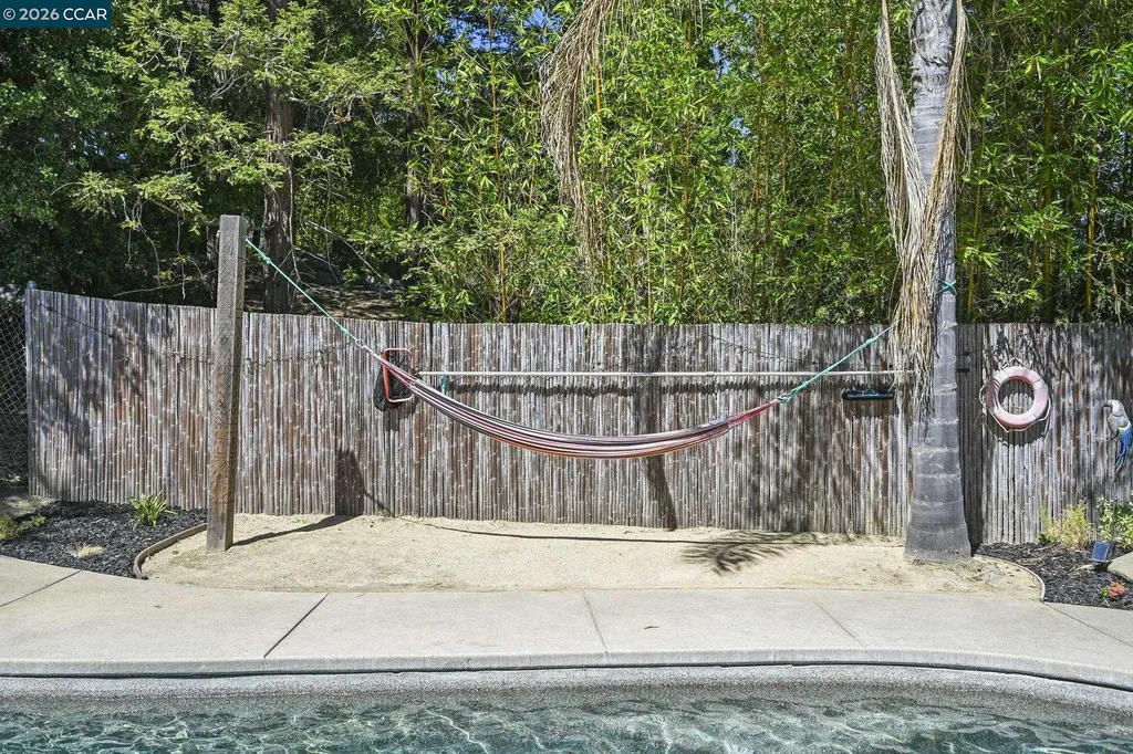 139 Mt Everest Court Clayton CA 94517