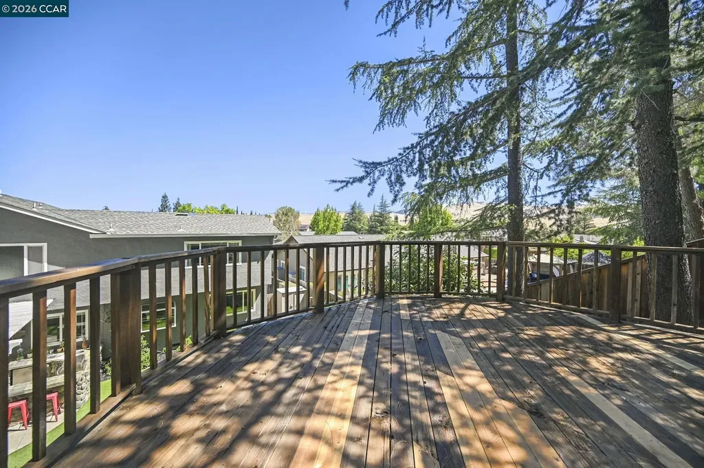 139 Mt Everest Court Clayton CA 94517
