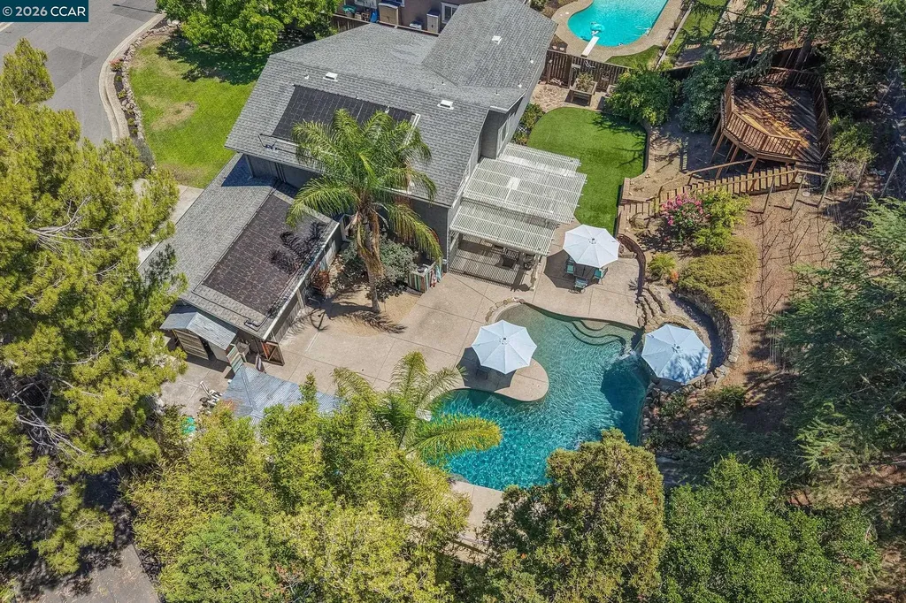 139 Mt Everest Court Clayton CA 94517