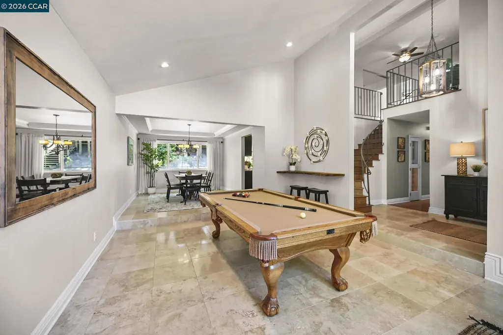 139 Mt Everest Court Clayton CA 94517