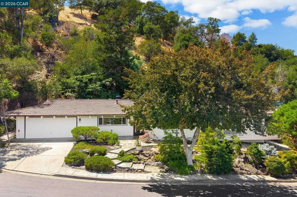 4050 Saint Marys Street Martinez CA 94553