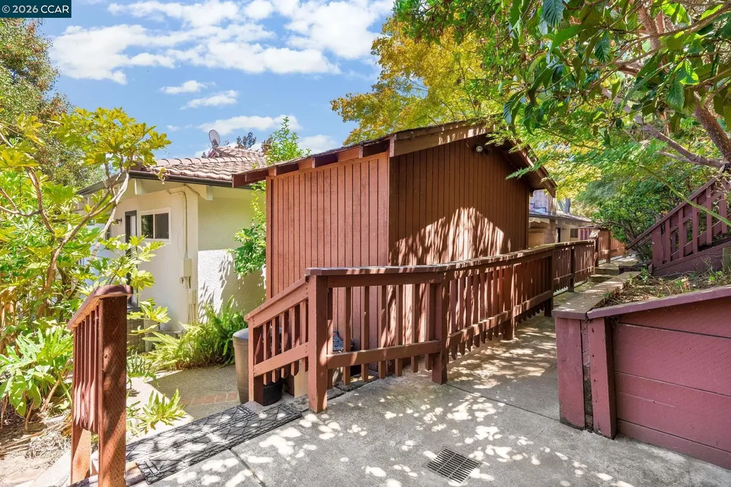 4050 Saint Marys Street Martinez CA 94553