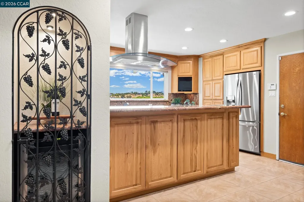 4050 Saint Marys Street Martinez CA 94553