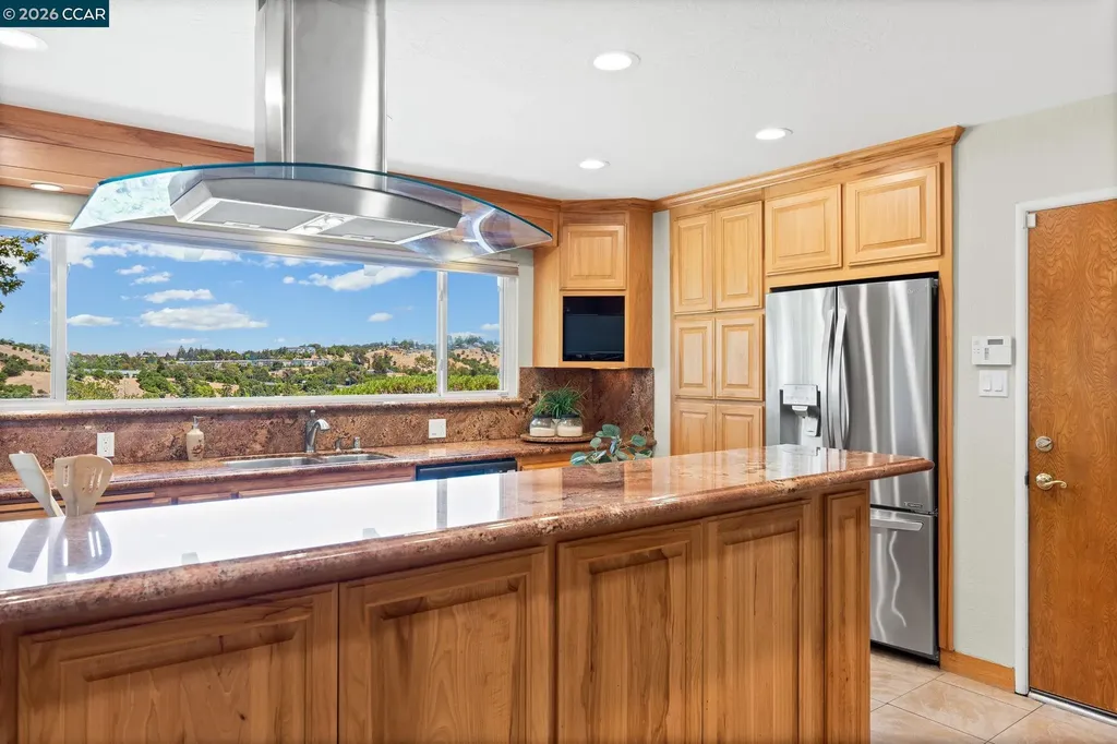 4050 Saint Marys Street Martinez CA 94553