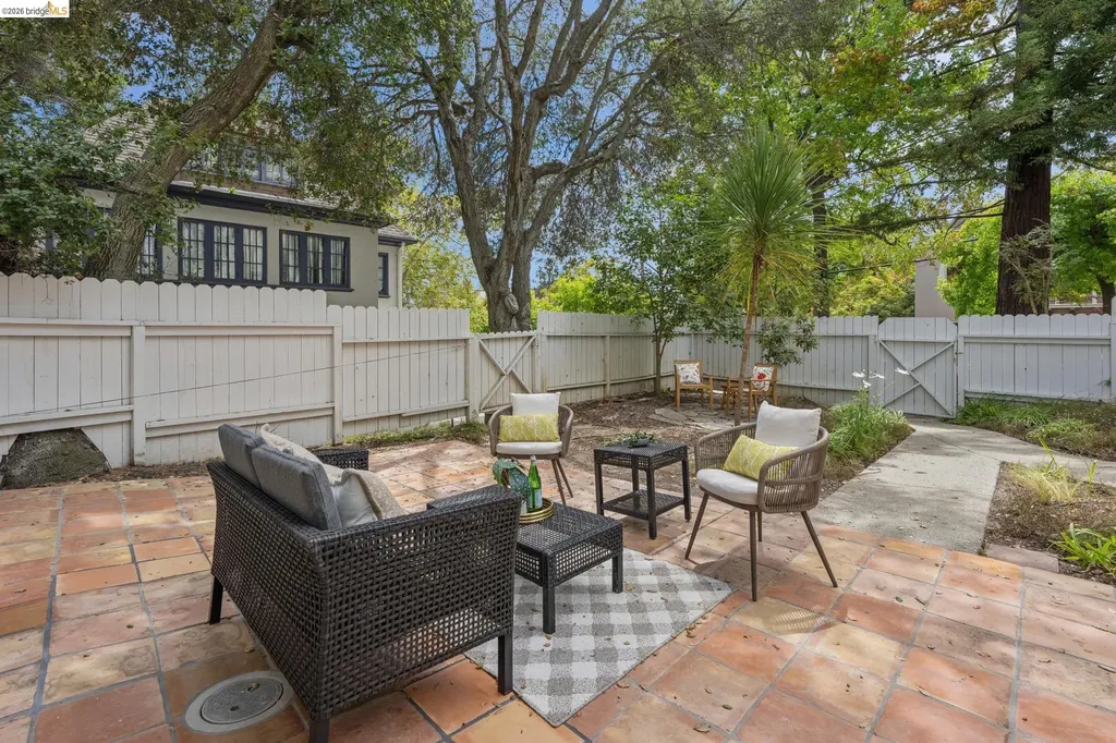 1849 Arch Street Berkeley CA 94709