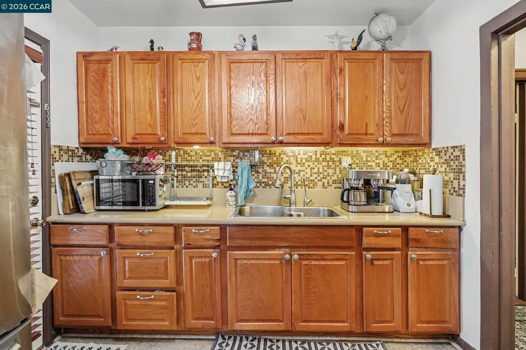 1110 Laurel Avenue Pittsburg CA 94565