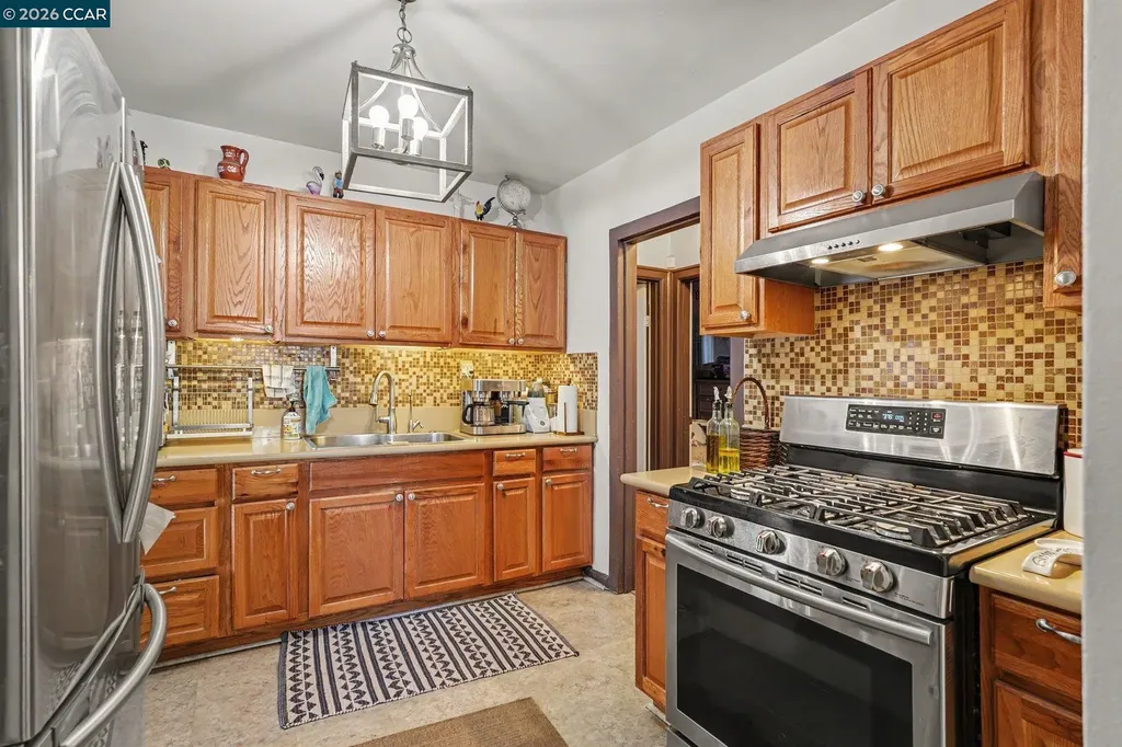 1110 Laurel Avenue Pittsburg CA 94565
