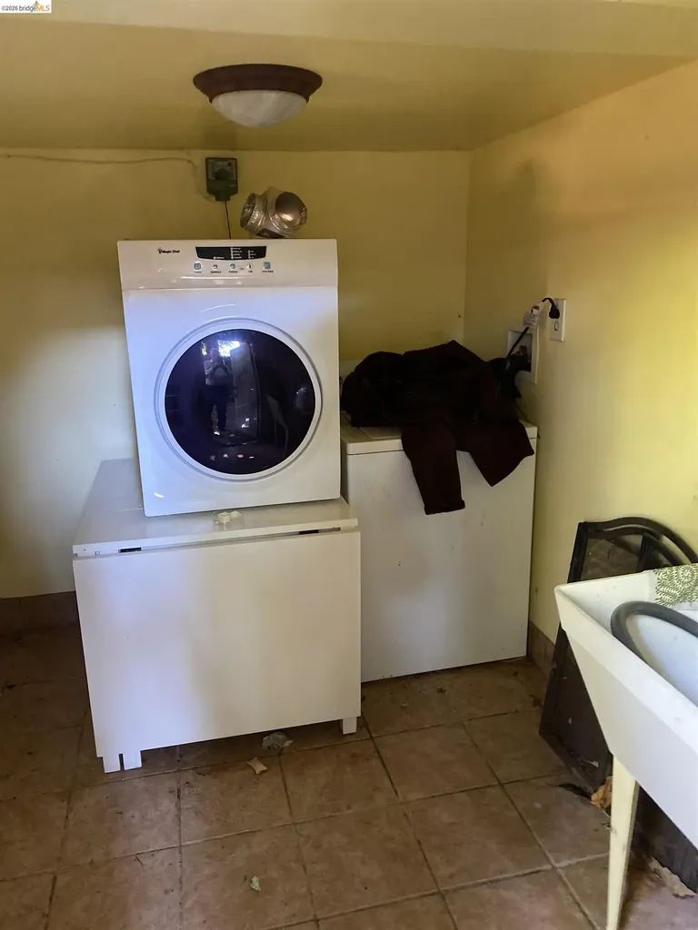 1133 Wood Street Oakland CA 94607