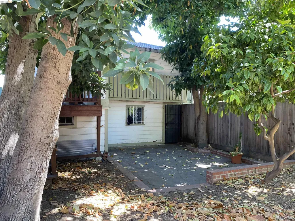 1133 Wood Street Oakland CA 94607