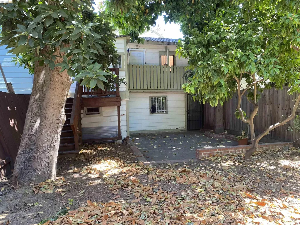 1133 Wood Street Oakland CA 94607