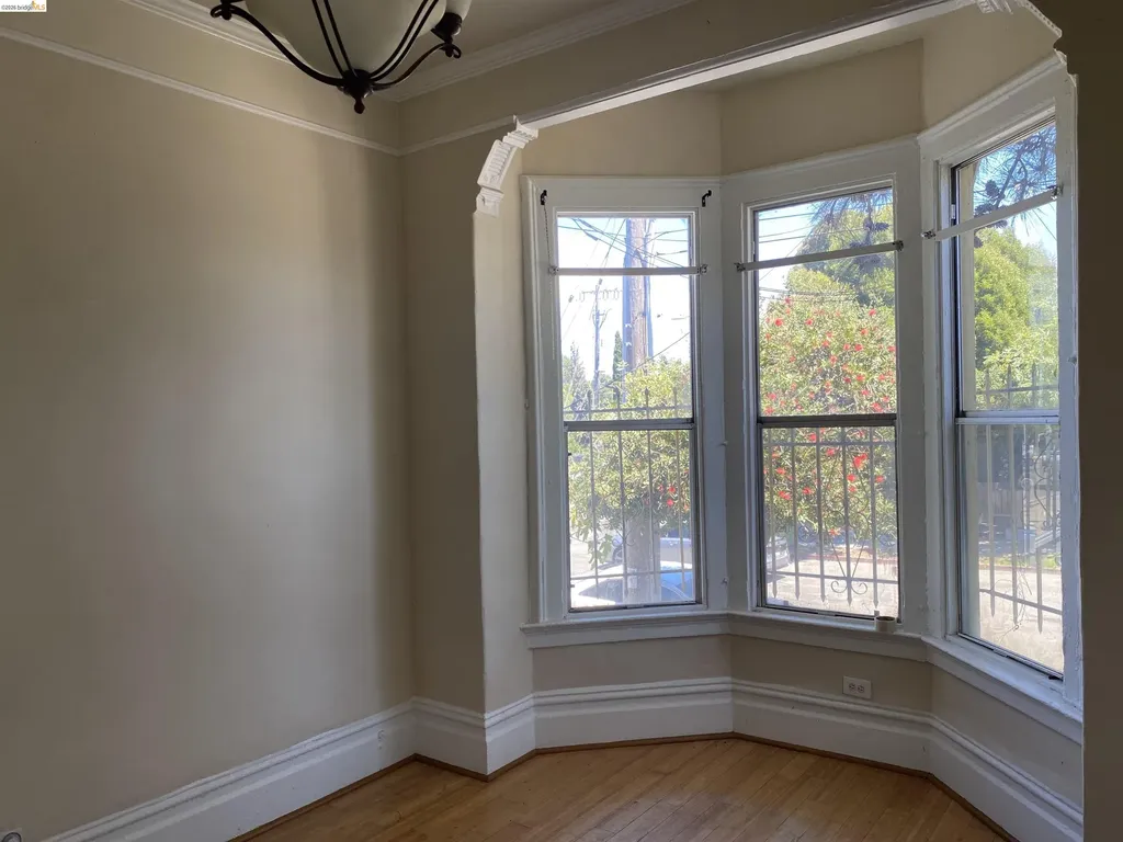 1133 Wood Street Oakland CA 94607