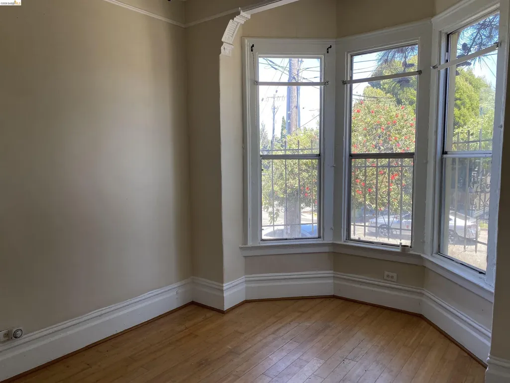 1133 Wood Street Oakland CA 94607
