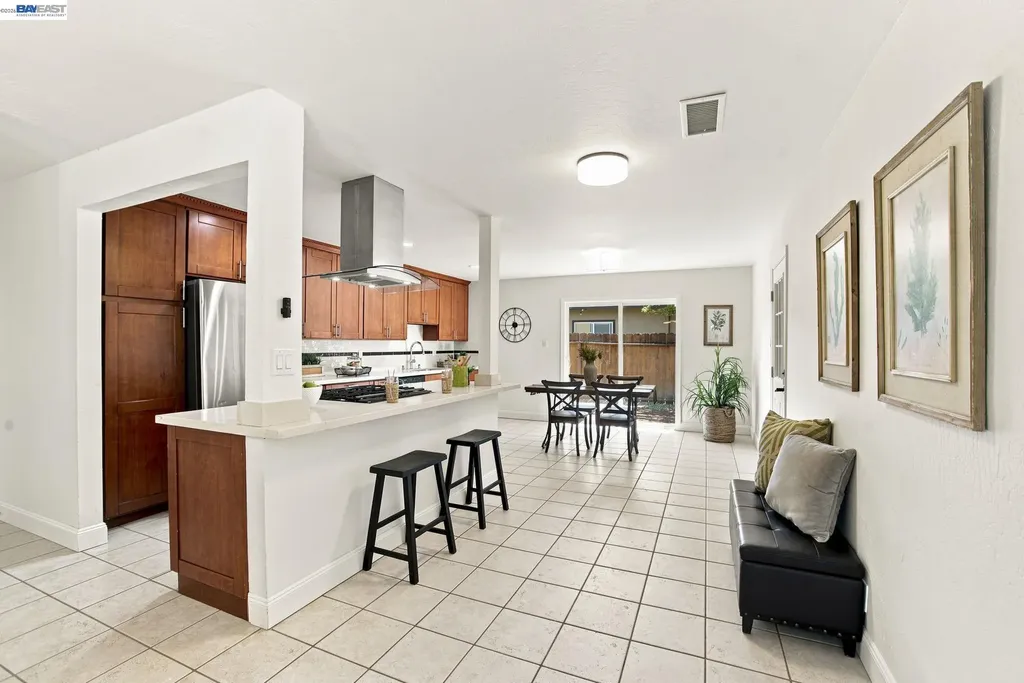 54 Lakeview Drive Bay Point CA 94565