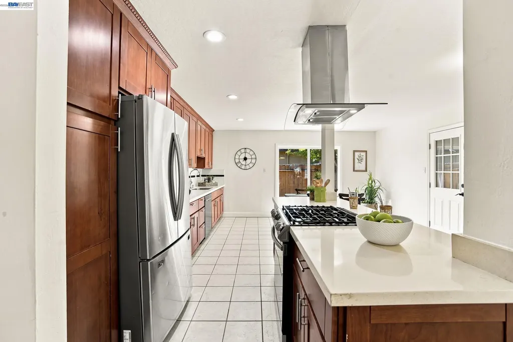 54 Lakeview Drive Bay Point CA 94565