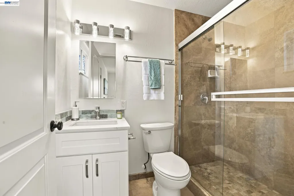 54 Lakeview Drive Bay Point CA 94565