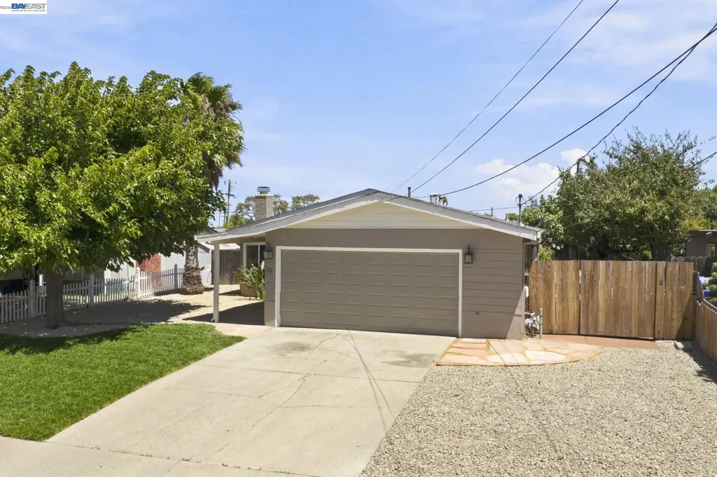 54 Lakeview Drive Bay Point CA 94565