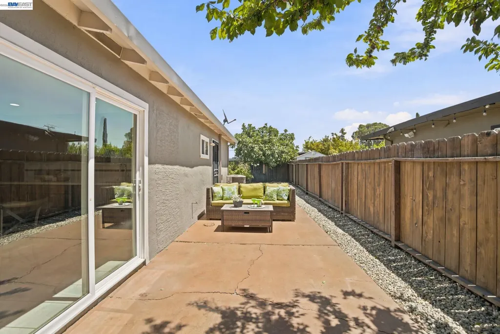 54 Lakeview Drive Bay Point CA 94565