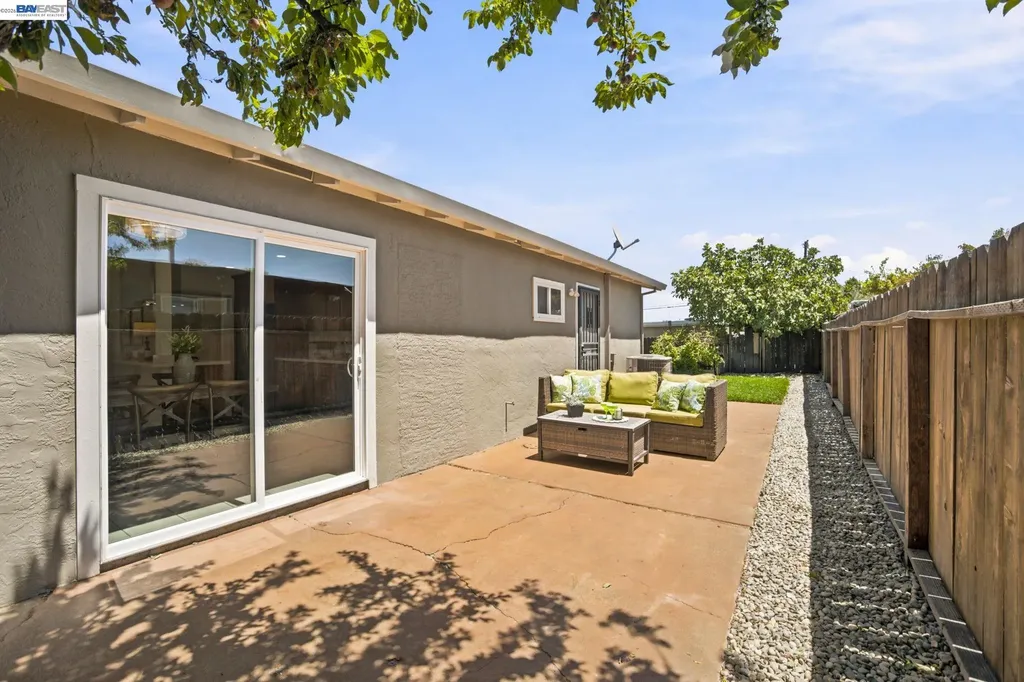 54 Lakeview Drive Bay Point CA 94565
