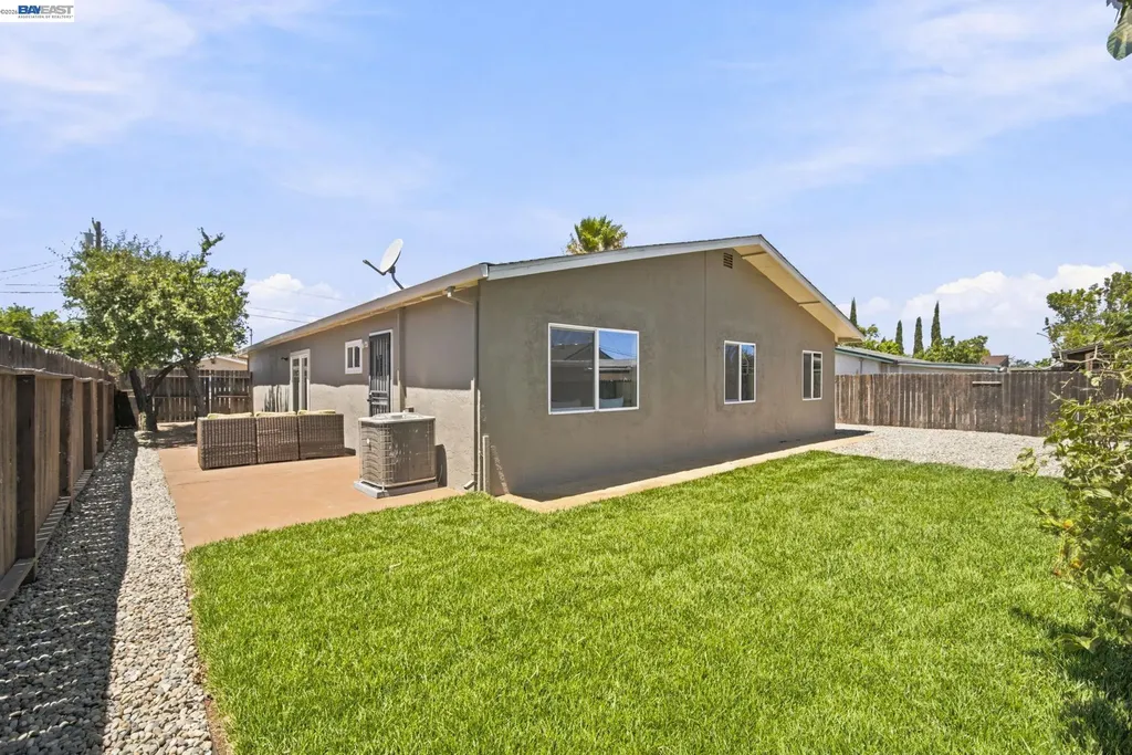 54 Lakeview Drive Bay Point CA 94565