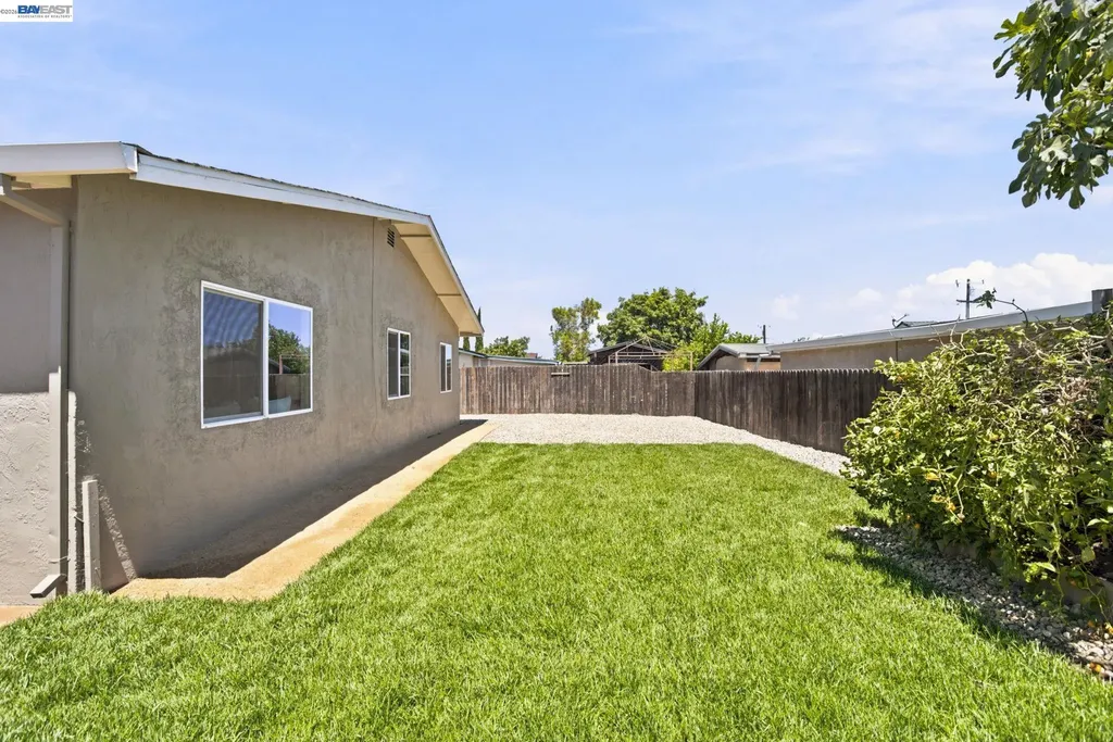 54 Lakeview Drive Bay Point CA 94565