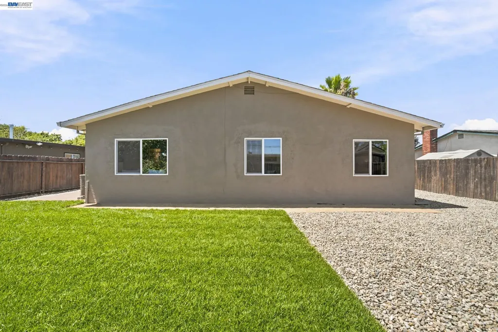 54 Lakeview Drive Bay Point CA 94565