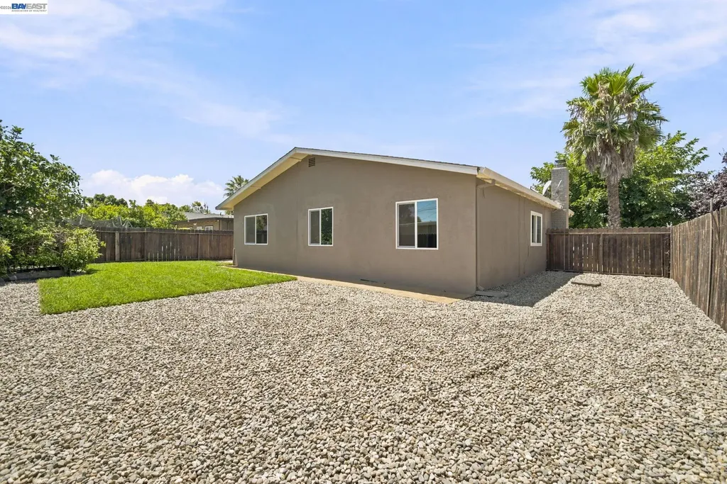 54 Lakeview Drive Bay Point CA 94565
