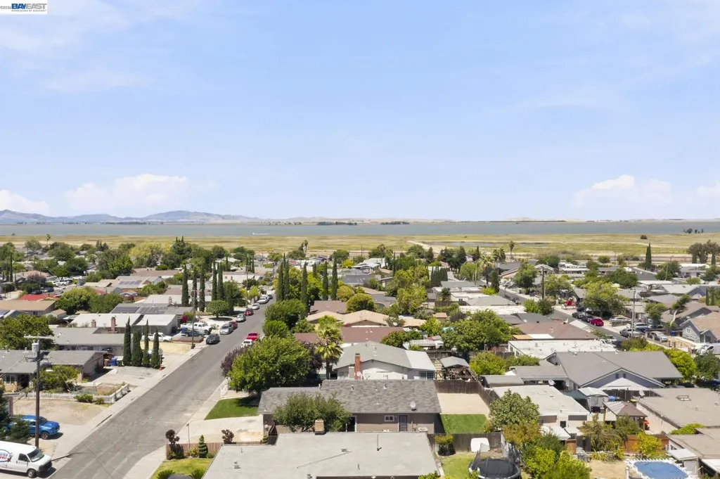 54 Lakeview Drive Bay Point CA 94565
