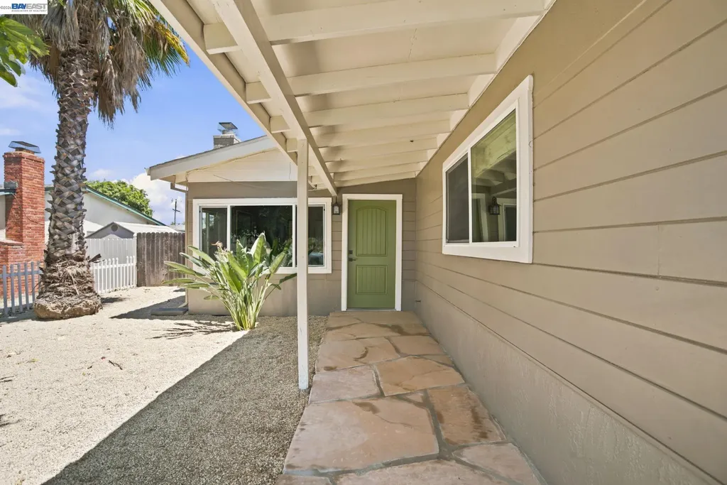 54 Lakeview Drive Bay Point CA 94565